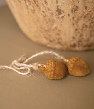 Double acorn joulukuusenkoriste ruskea