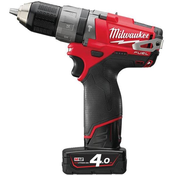 Milwaukee M12 FPD-402X Iskuporakone sis. 4,0 Ah:n akut ja laturin