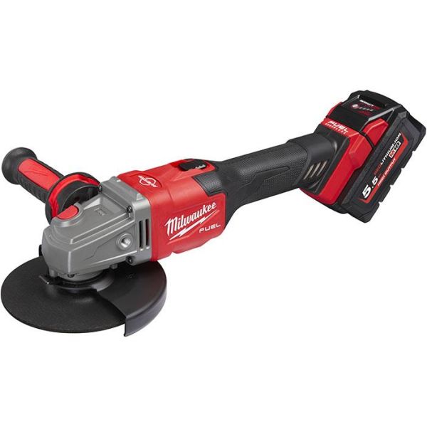Milwaukee M18 FHSAG125XB-552X Kulmahiomakone sis. 2 kpl 5,5 Ah akkuja ja laturin