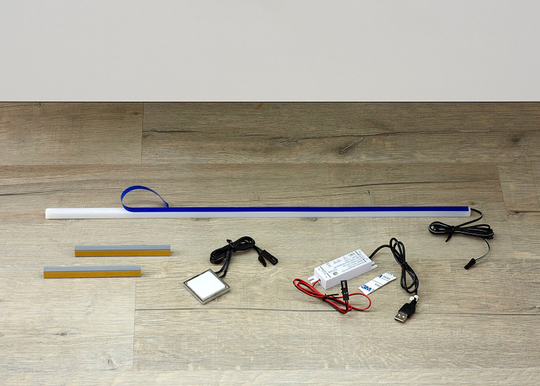 LED-valaistus akulla kaappiin 357