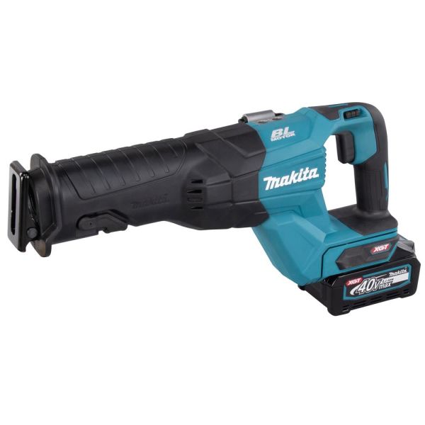 Makita JR001GM201 XGT Akkupuukkosaha mukana 40 V 4,0 Ah:n akut, laturi ja laukku