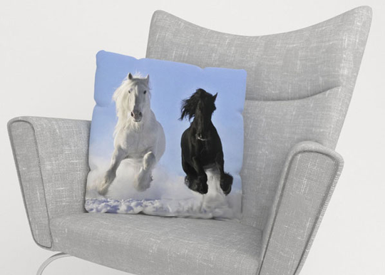 Koristetyynyliina HORSES 45x45 cm