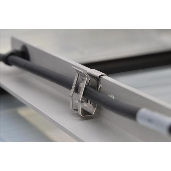 Hellermann Tyton 151-00982 Reunakiinnike 24 x 13 mm, 100 kpl