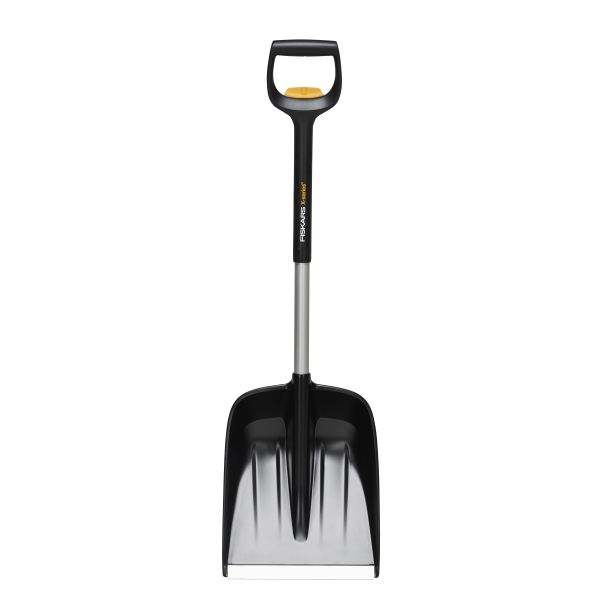 Fiskars SnowXpert Auton lumilapio teleskooppivartinen